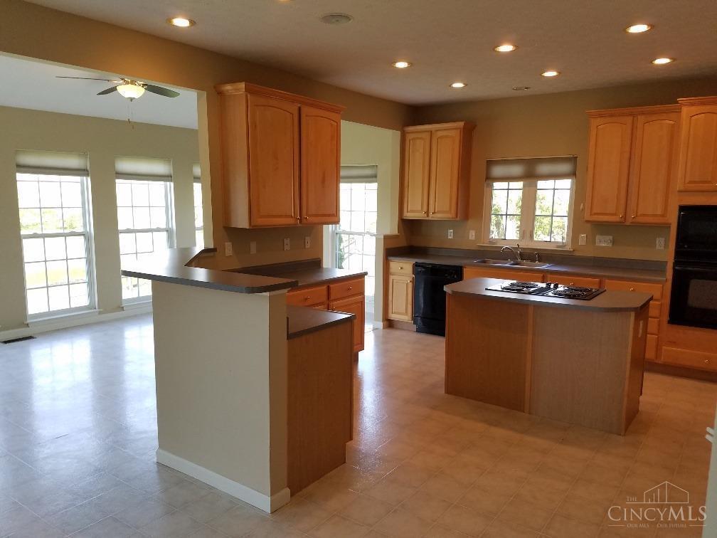 7734 North Trail