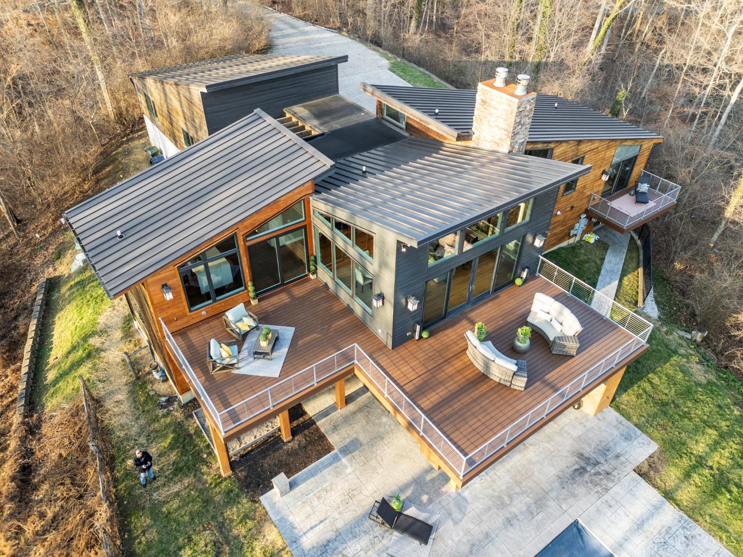 8675 Camargo Club Drive