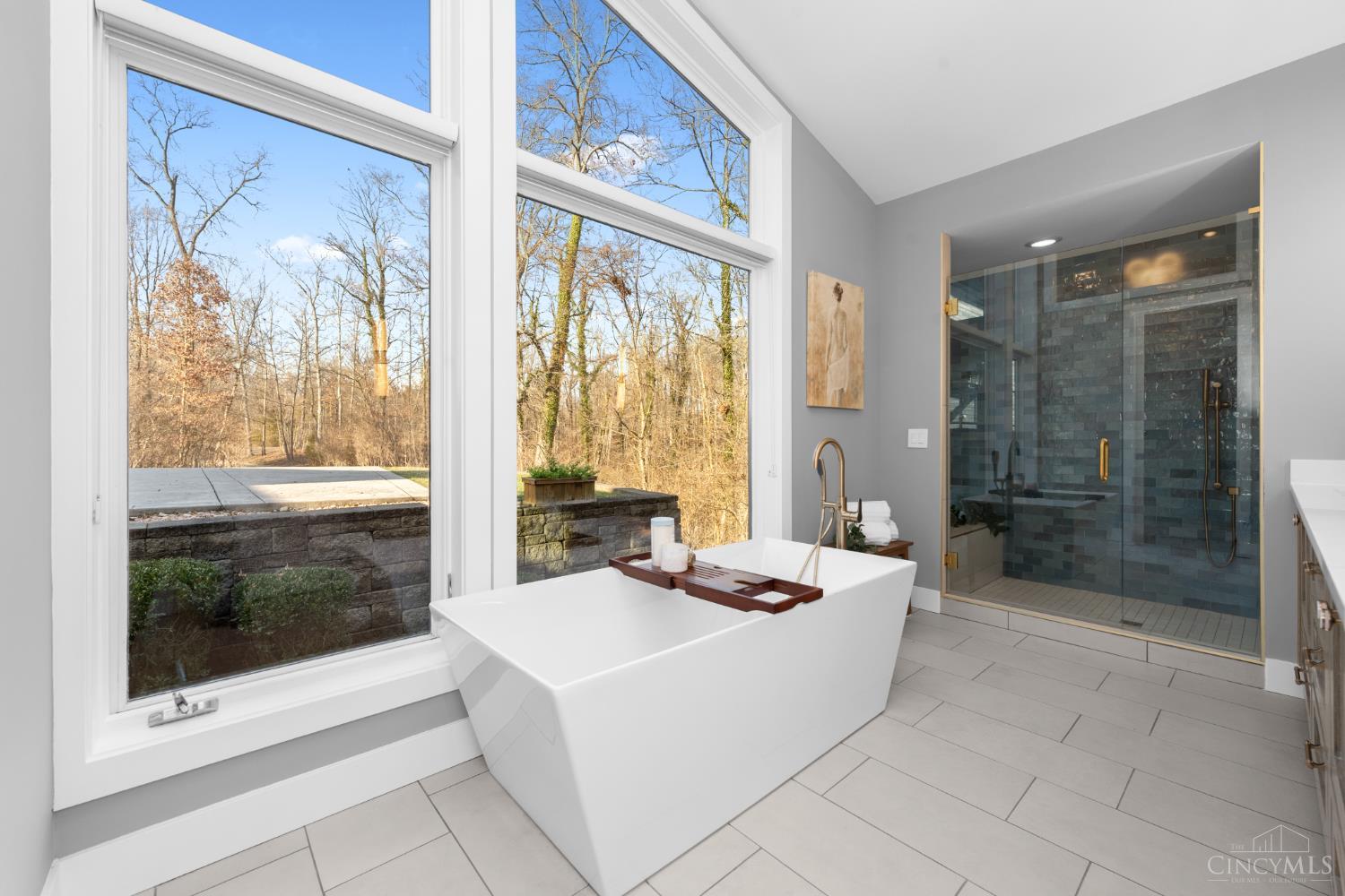 8675 Camargo Club Drive