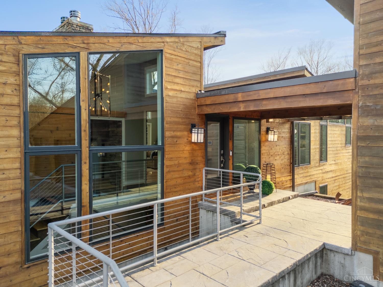 8675 Camargo Club Drive