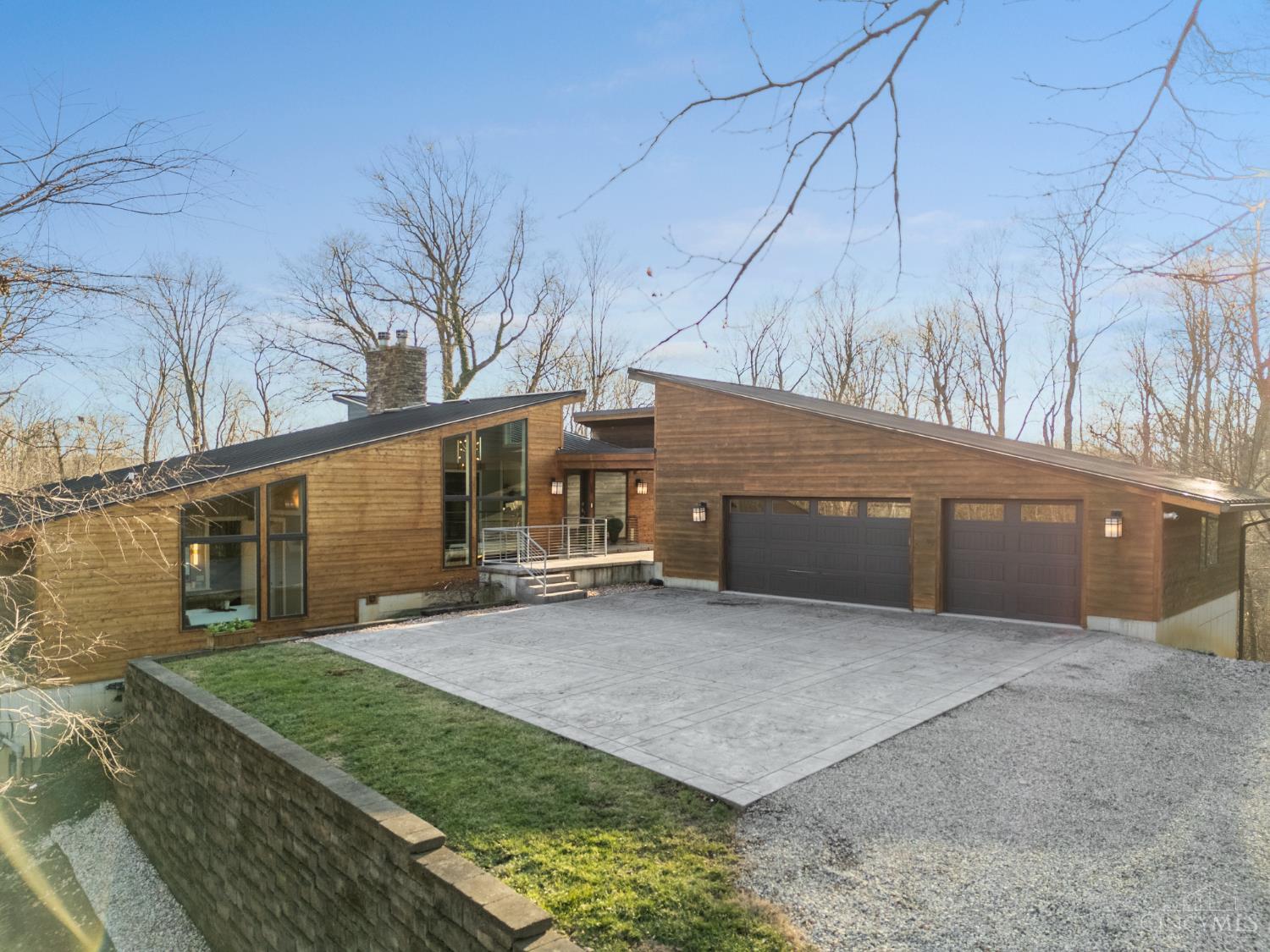 8675 Camargo Club Drive