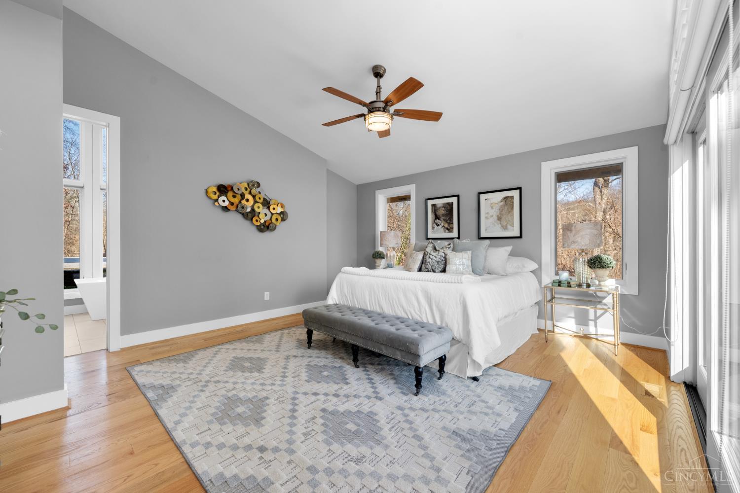 8675 Camargo Club Drive