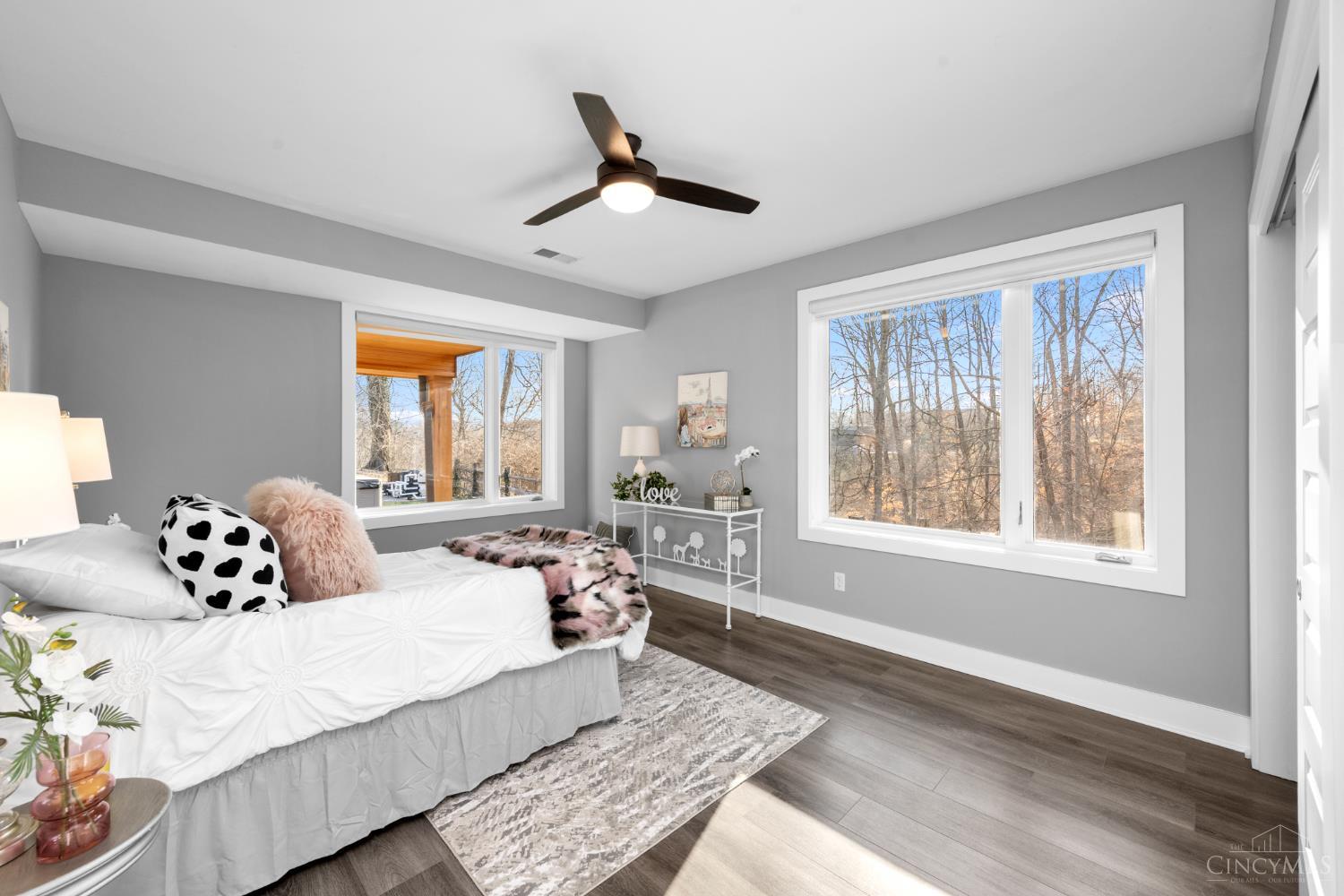 8675 Camargo Club Drive