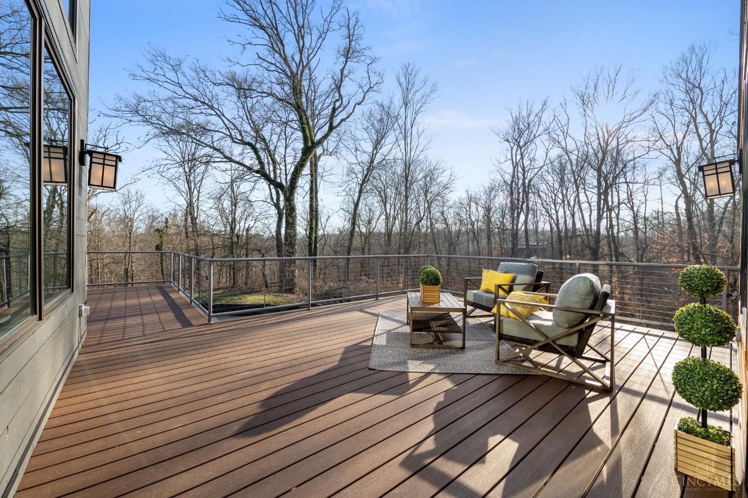 8675 Camargo Club Drive