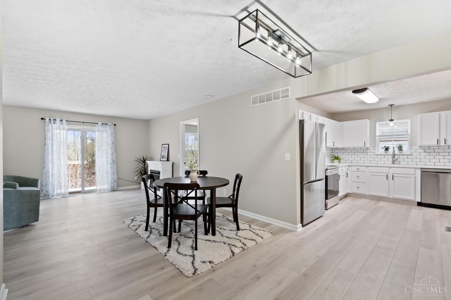 19 Bobwhite Court