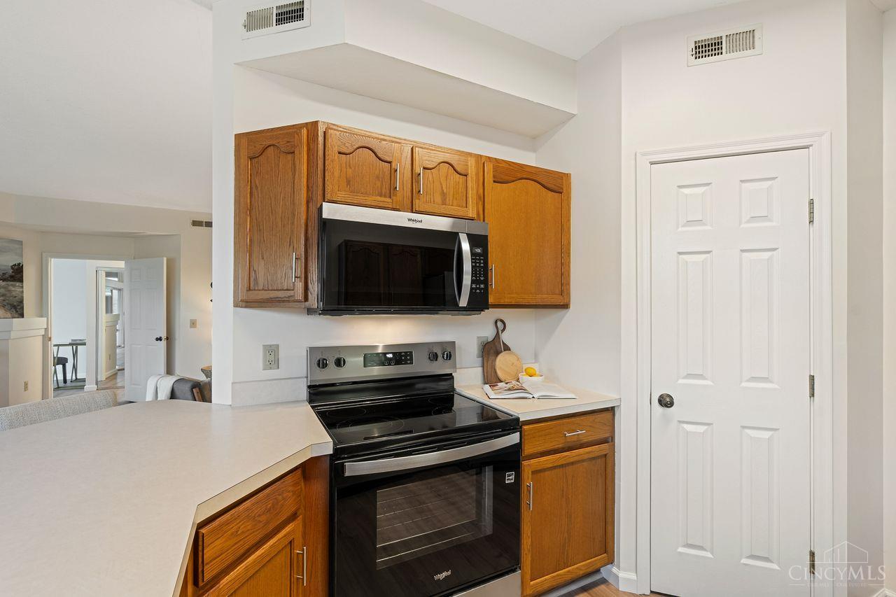 7464 Hidden Creek Court