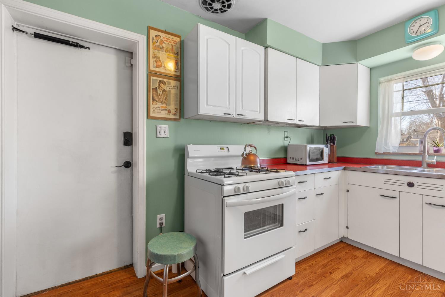 1630 Dell Terrace