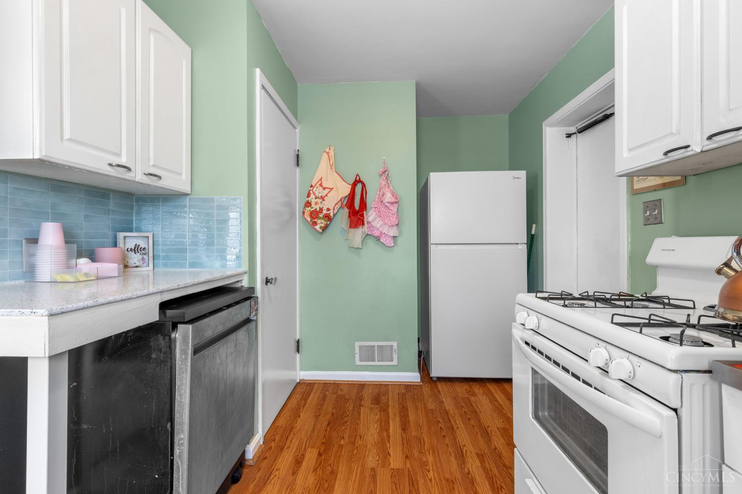 1630 Dell Terrace
