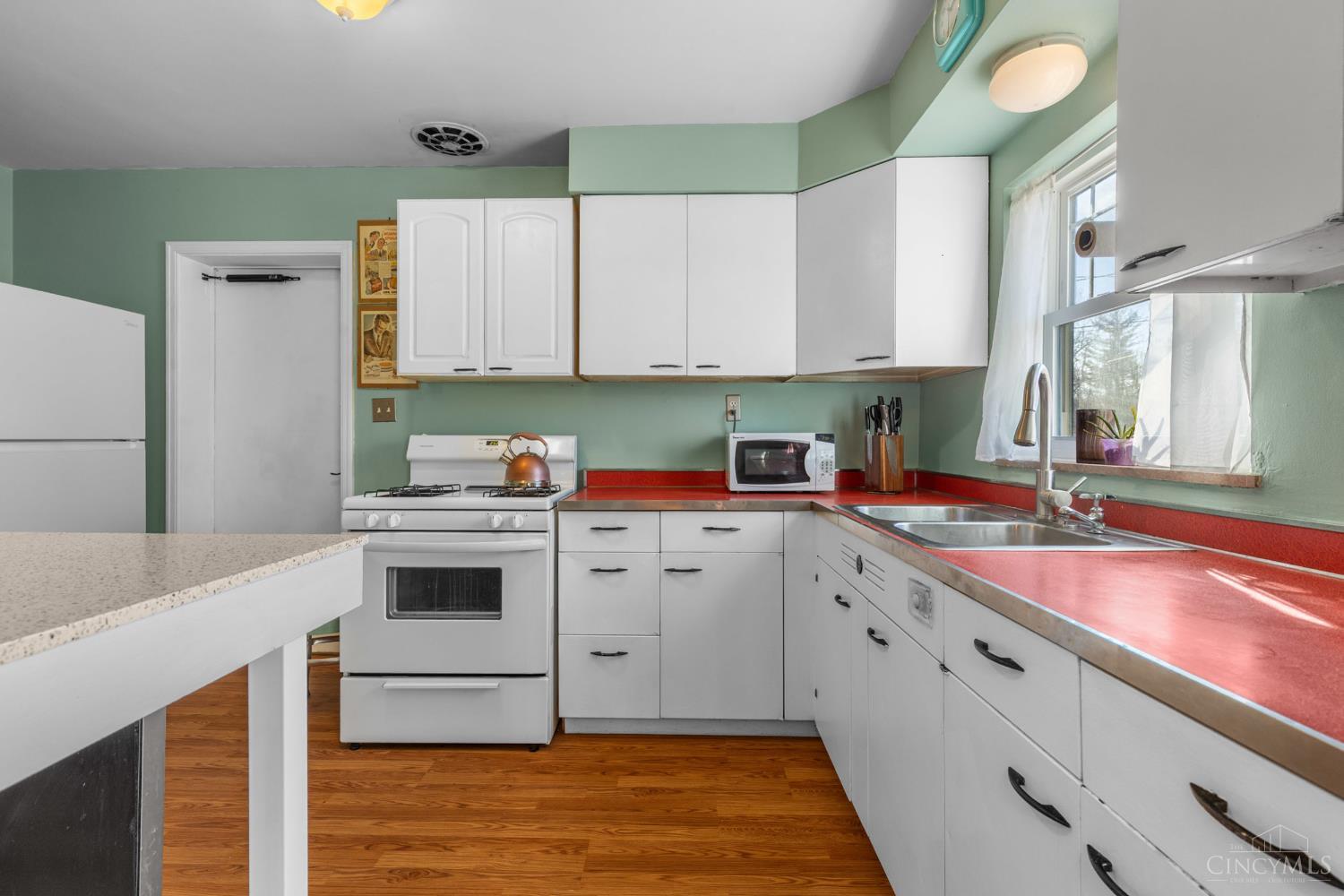 1630 Dell Terrace