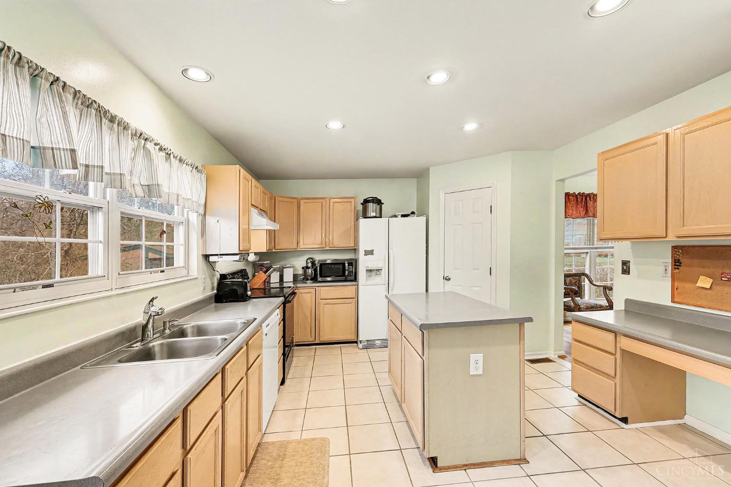 1069 Valley Wood Drive