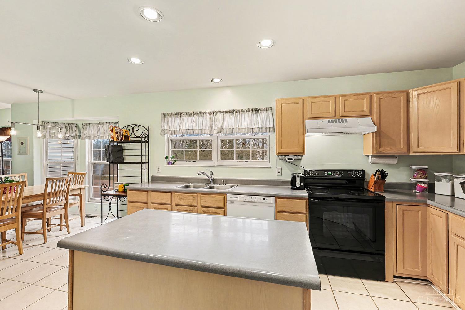 1069 Valley Wood Drive