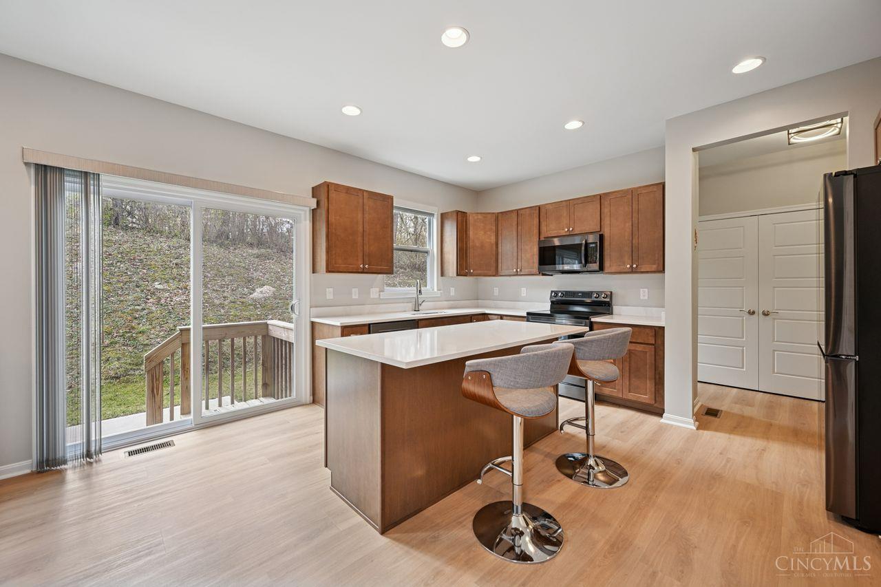 551 North View Drive