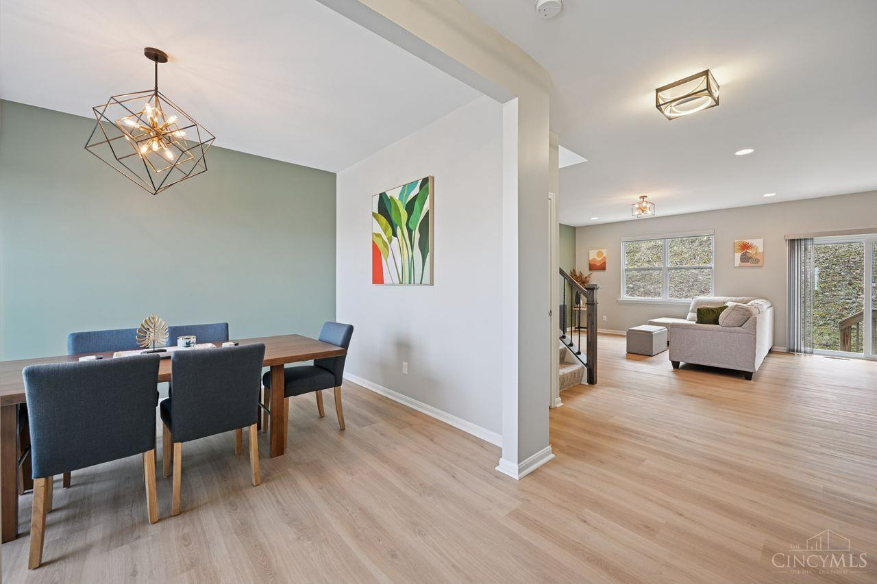 551 North View Drive