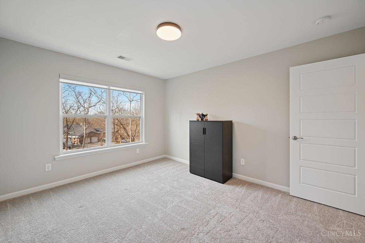 551 North View Drive