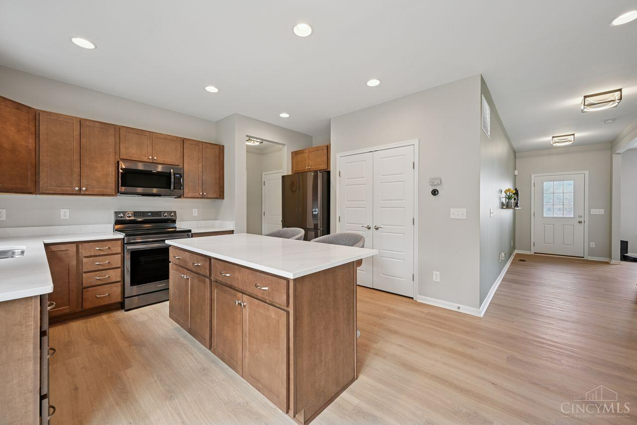 551 North View Drive