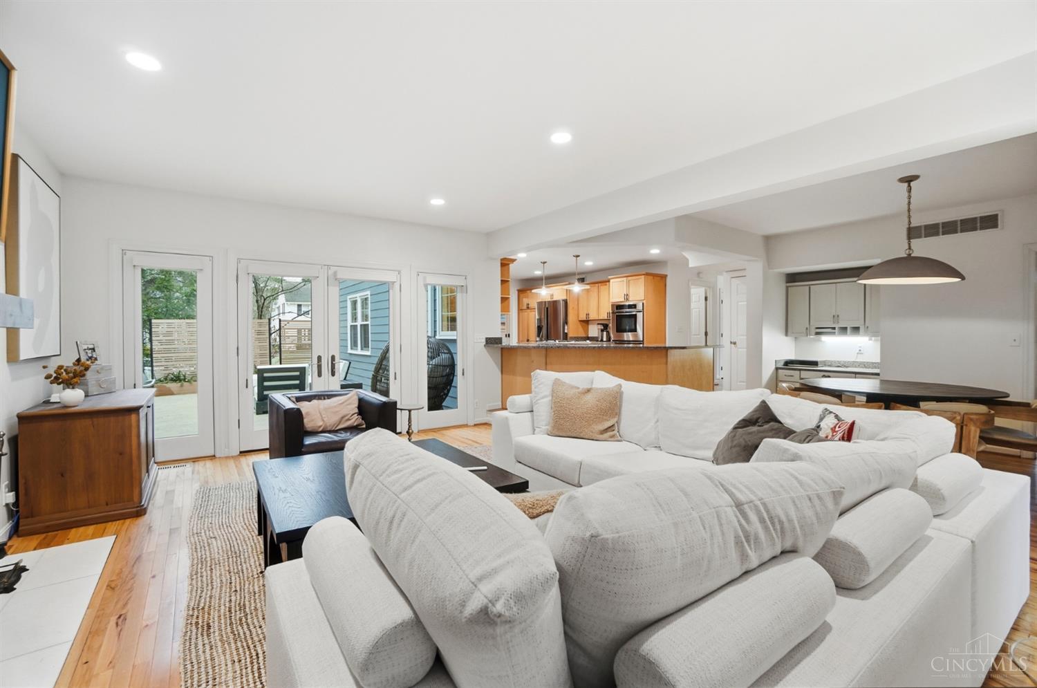 6966 Miami Bluff Drive