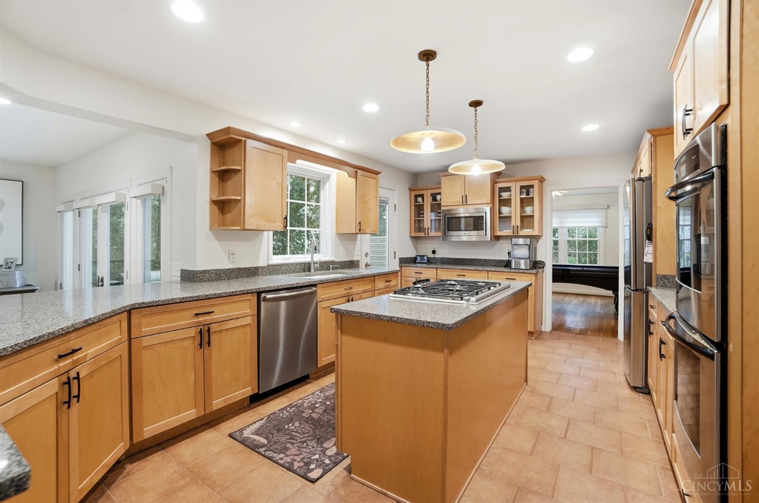 6966 Miami Bluff Drive