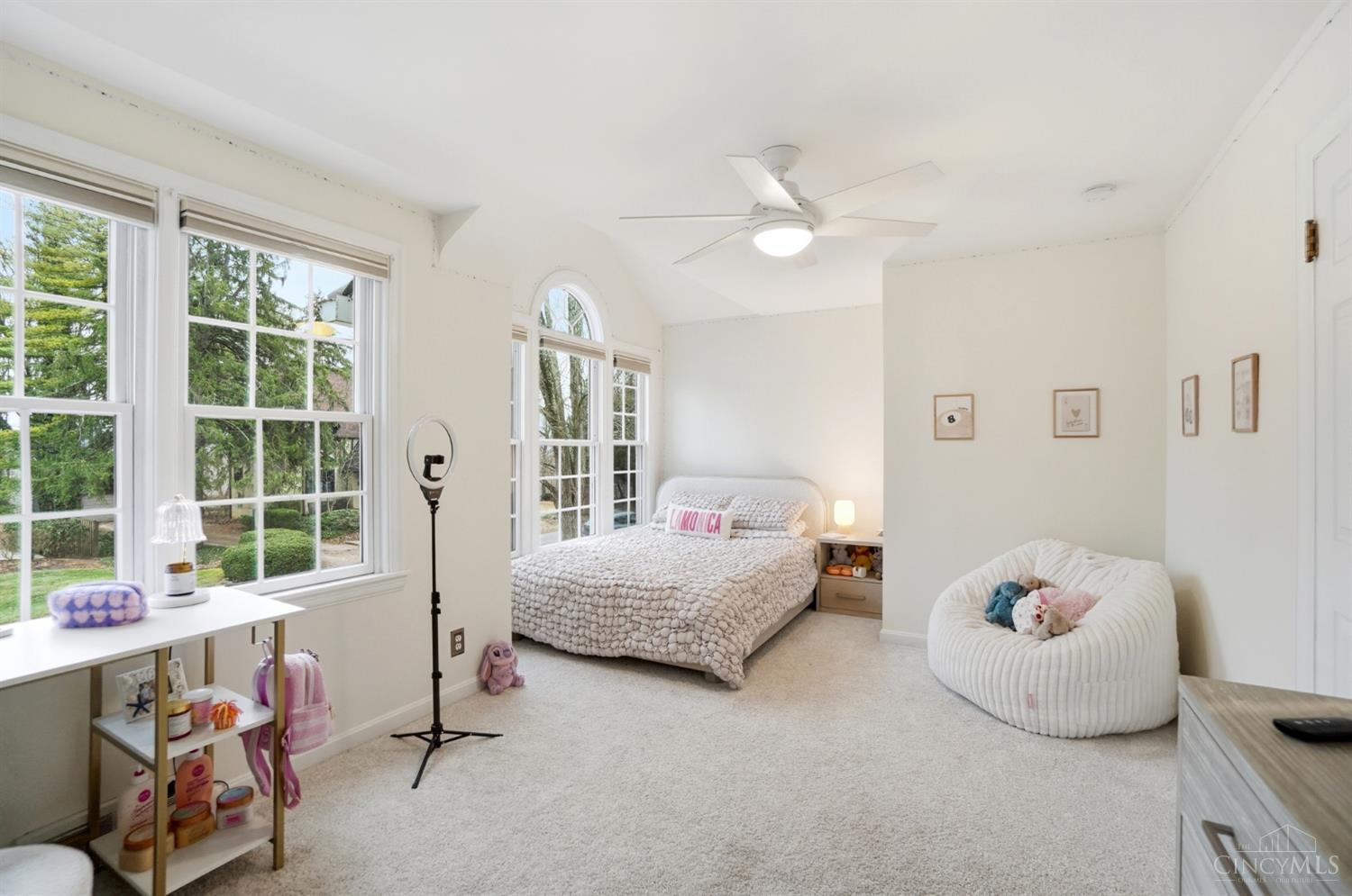 6966 Miami Bluff Drive