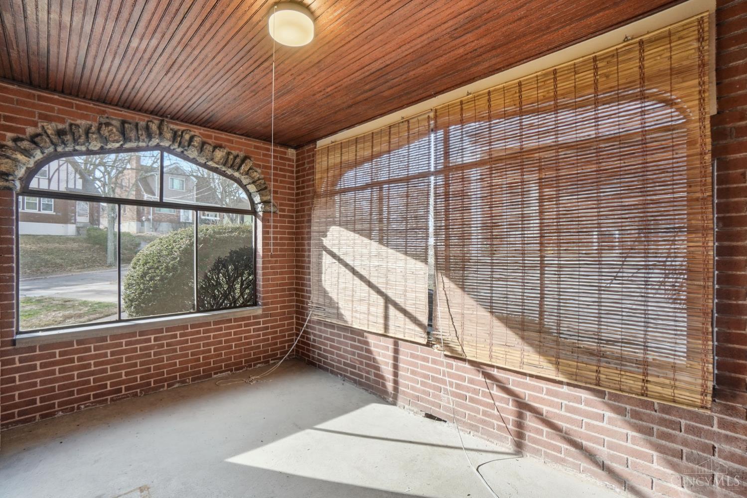 2752 Mckinley Avenue