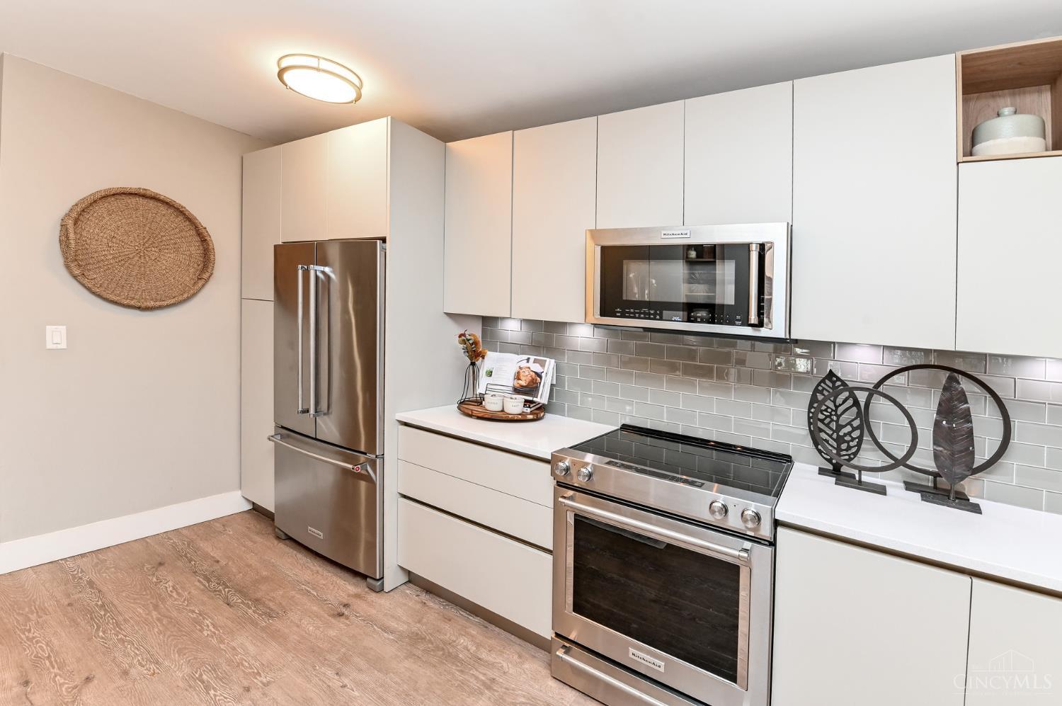 2401 Ingleside Avenue 2D