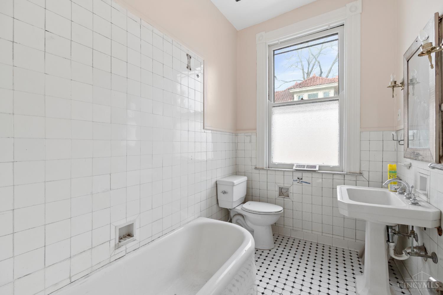 3315 Morrison Avenue