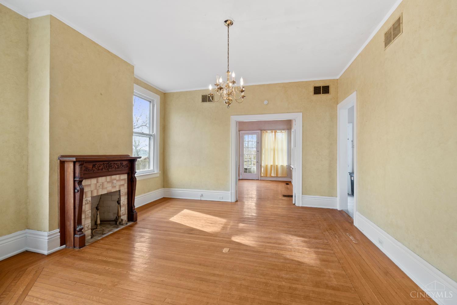 3315 Morrison Avenue