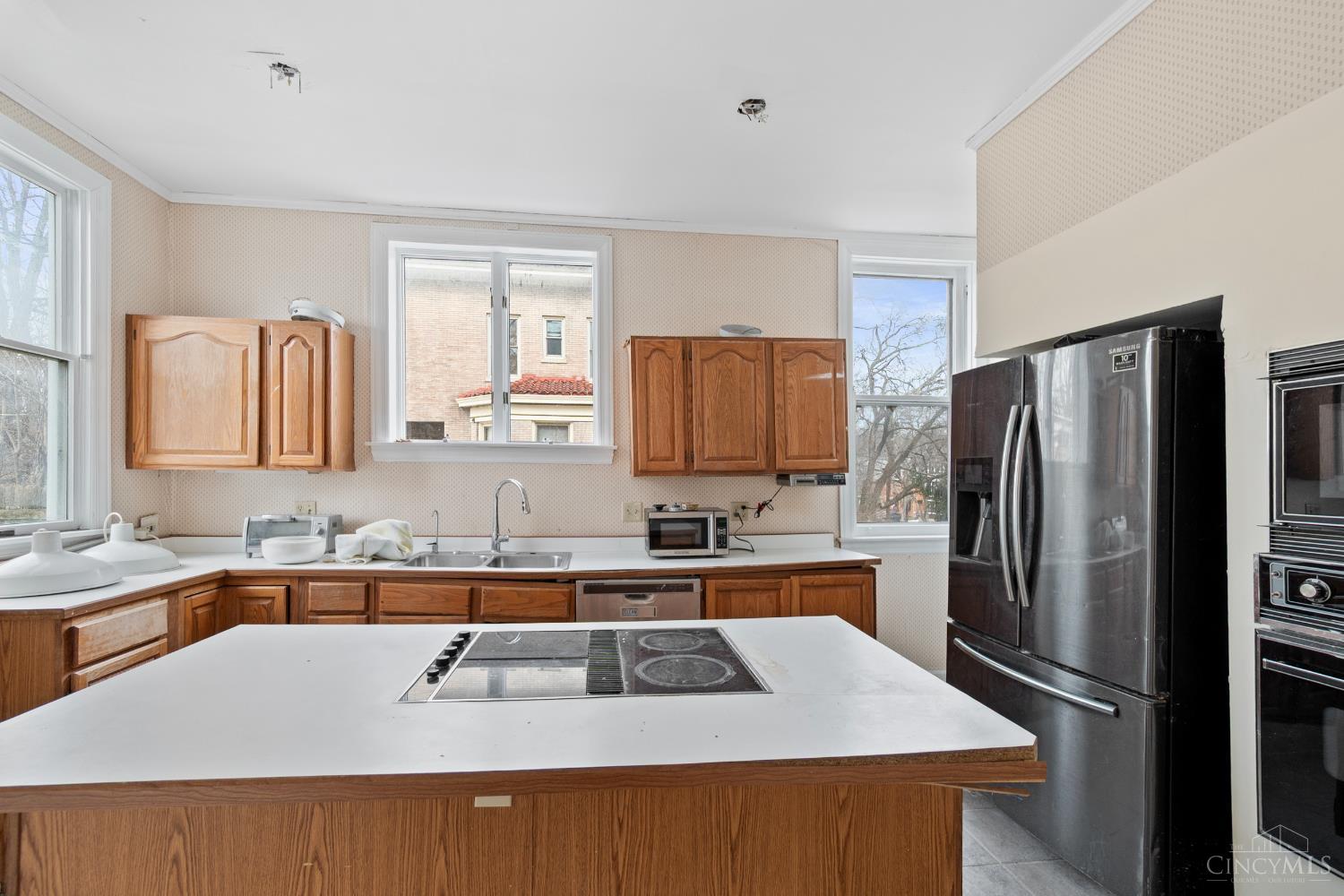 3315 Morrison Avenue