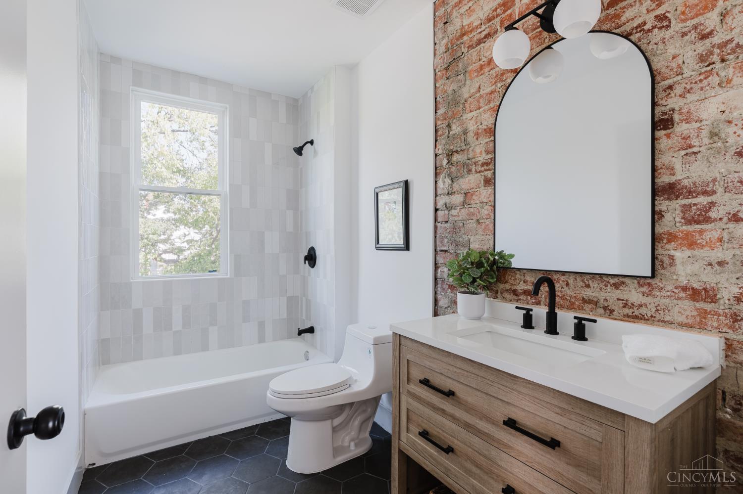 1816 Cleveland Avenue