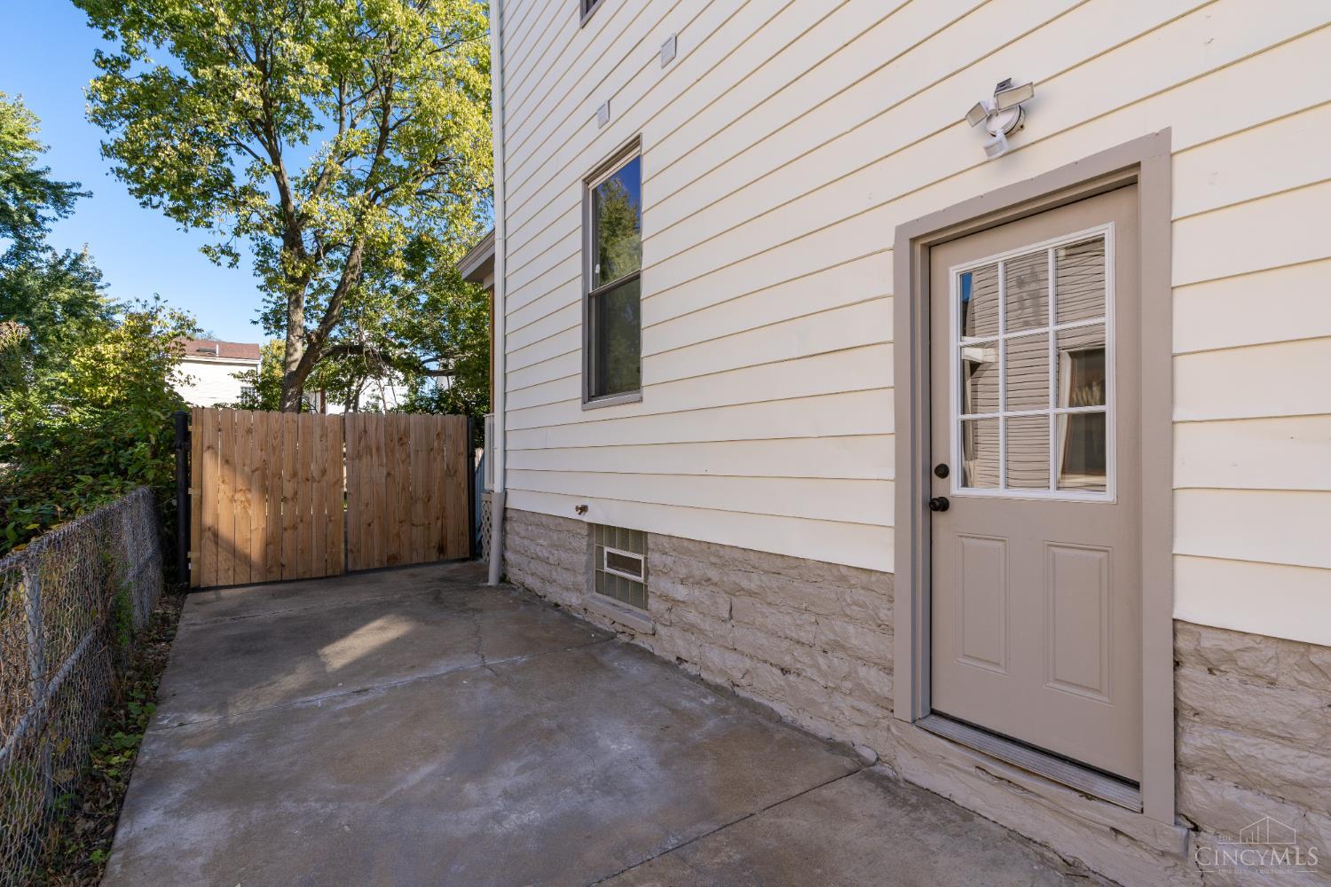 1816 Cleveland Avenue