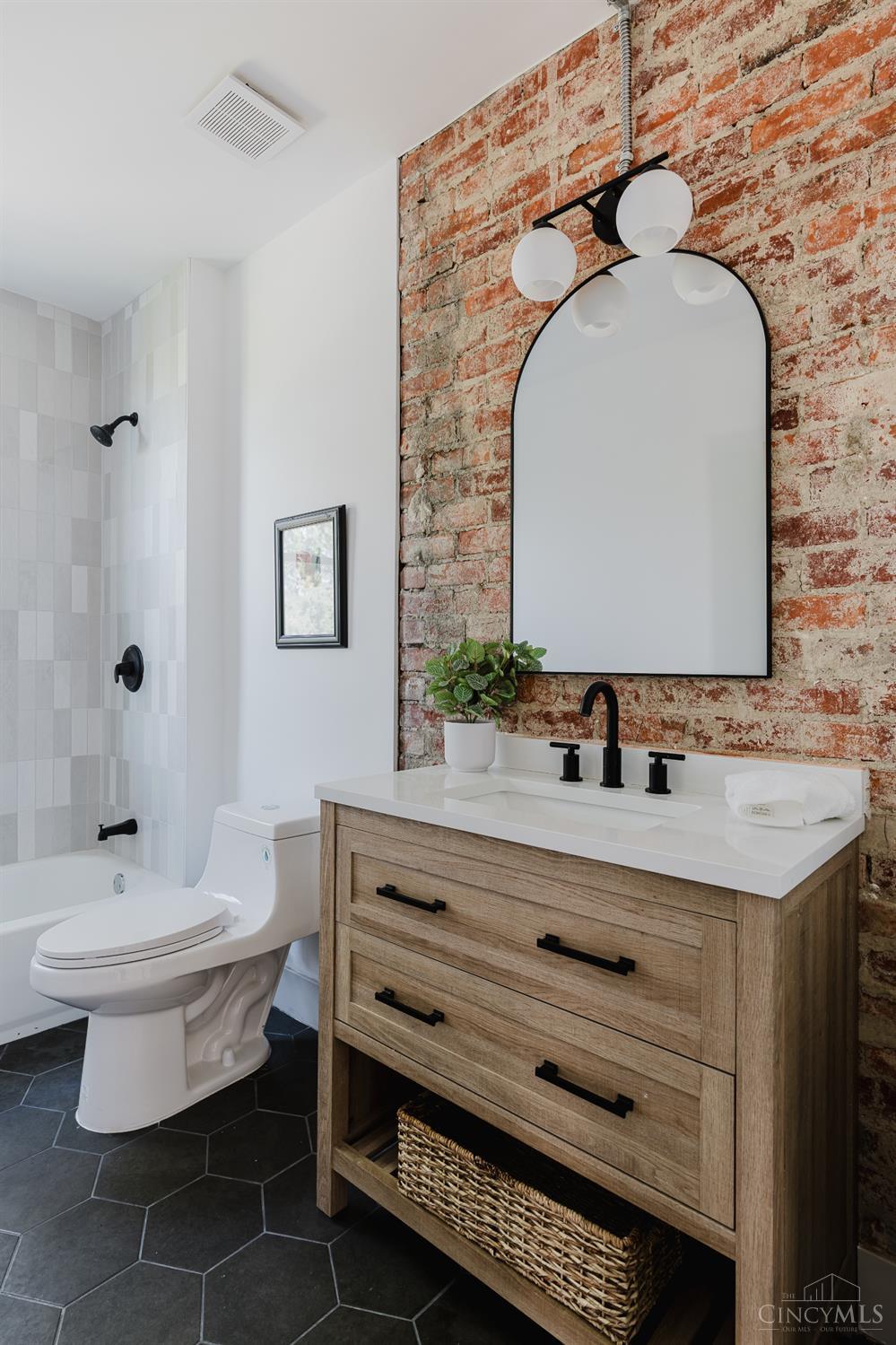 1816 Cleveland Avenue