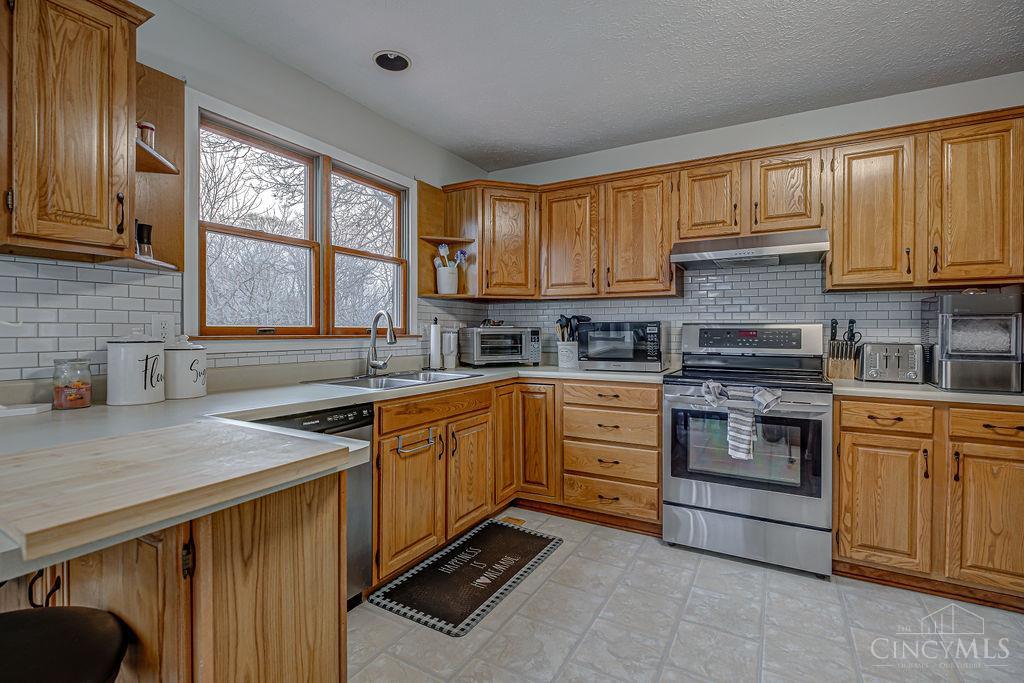 20013 Ravenda Drive