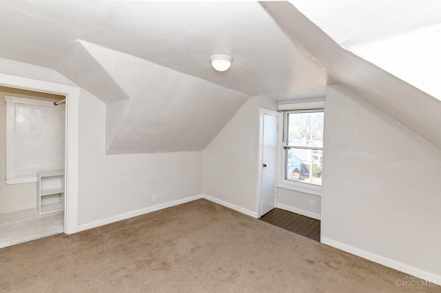 4025 Deer Park Avenue