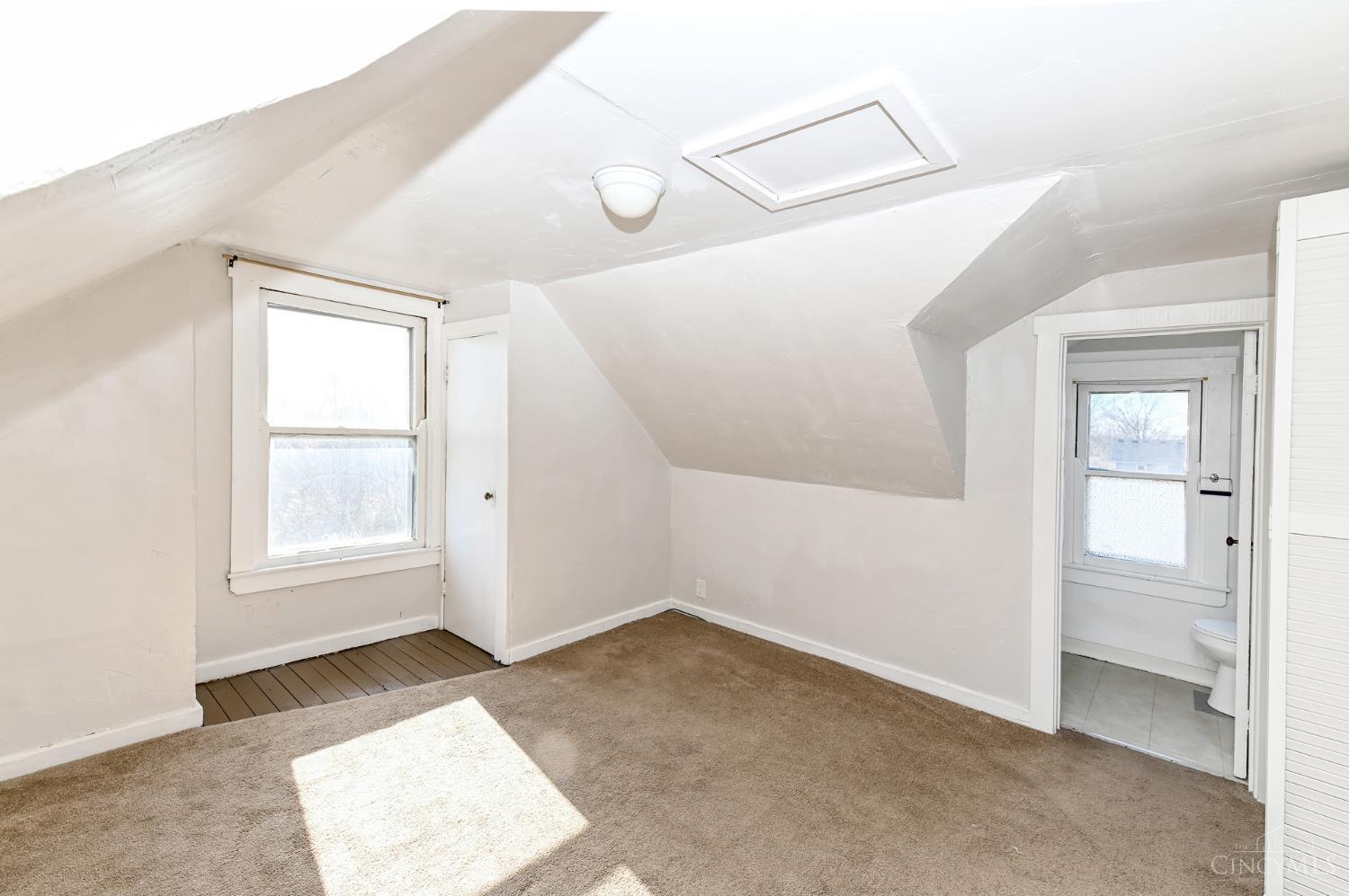 4025 Deer Park Avenue