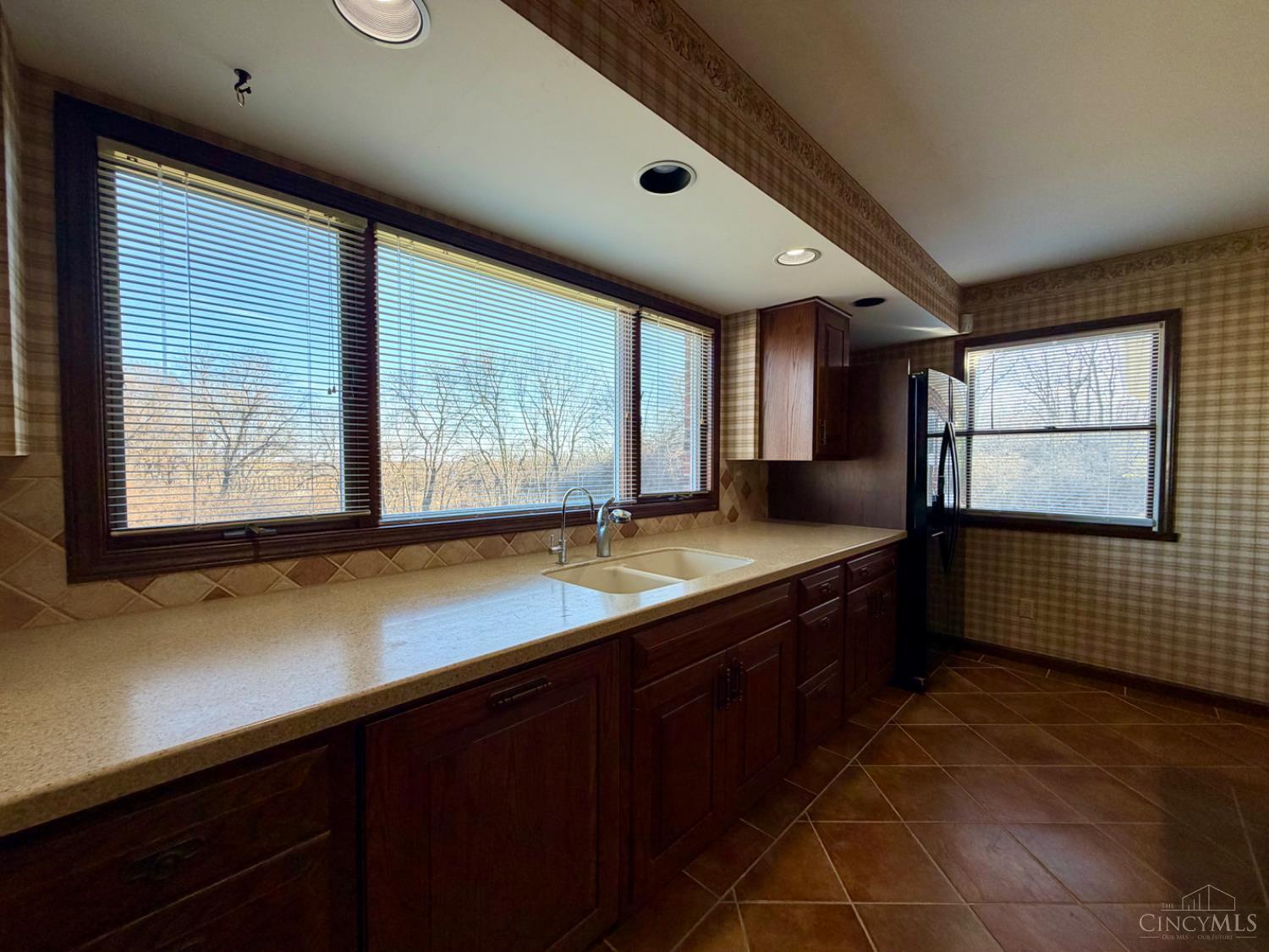 839 Summerfield Lane