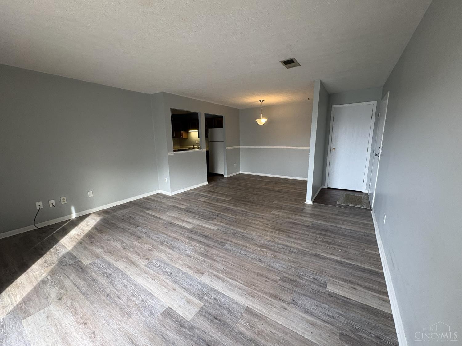 7215 Creekview Drive