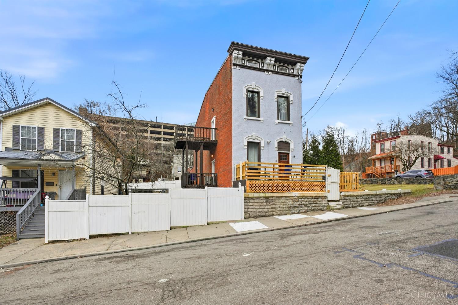 132 Winkler Street