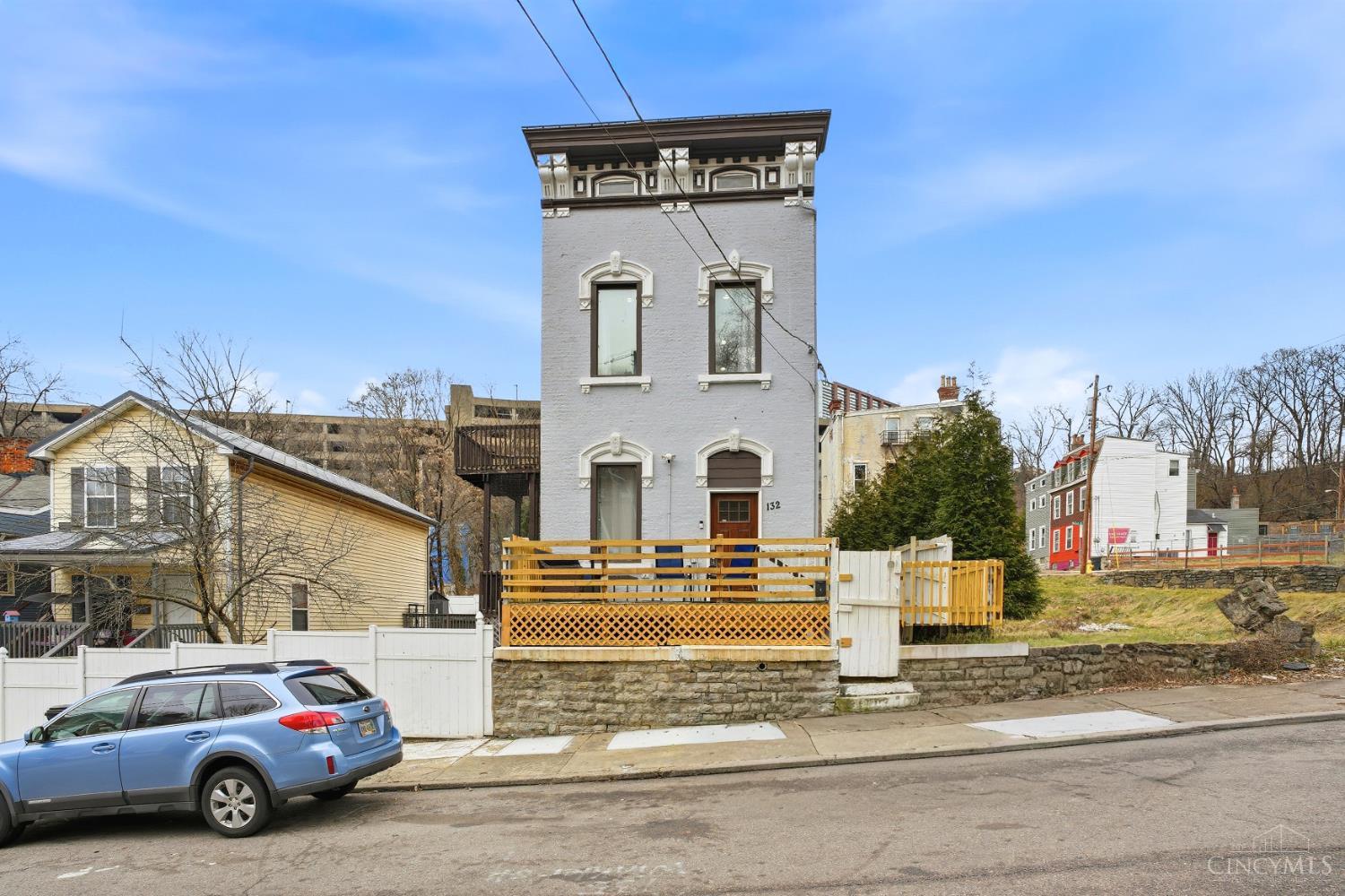 132 Winkler Street