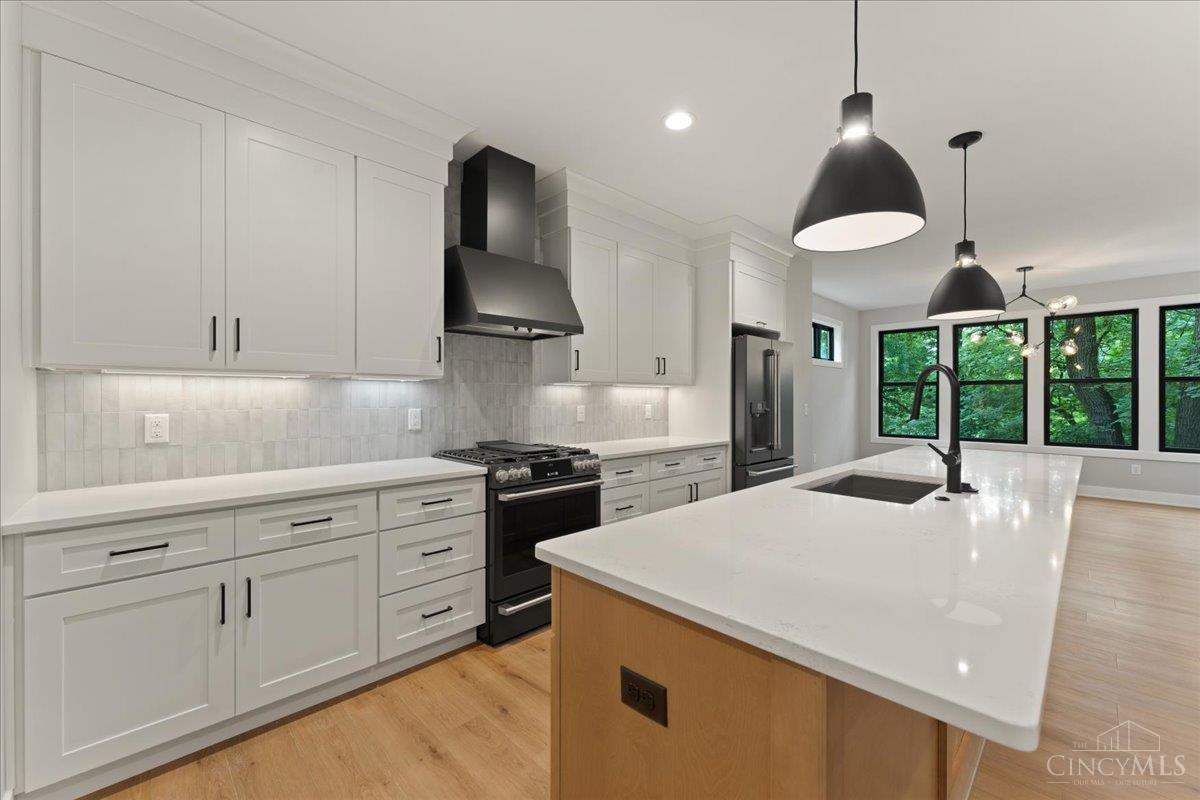 3259 Berwyn Place
