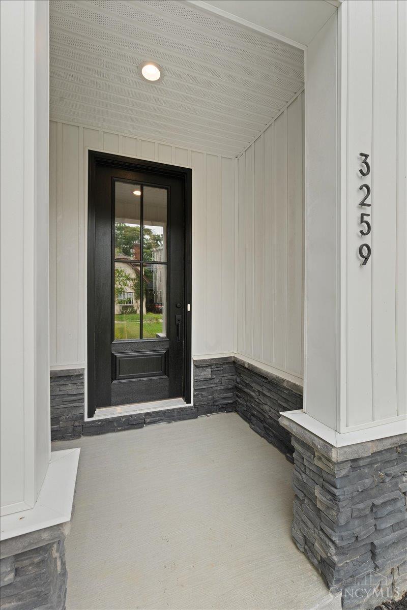 3259 Berwyn Place