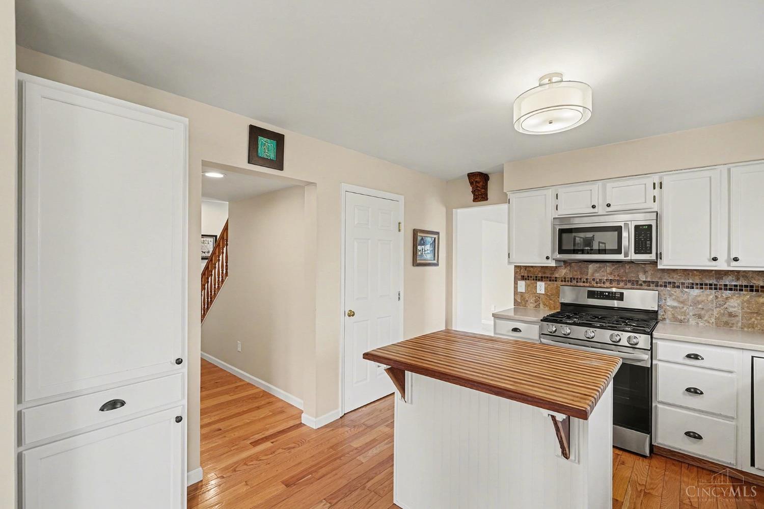 6828 Bunkerwood Drive