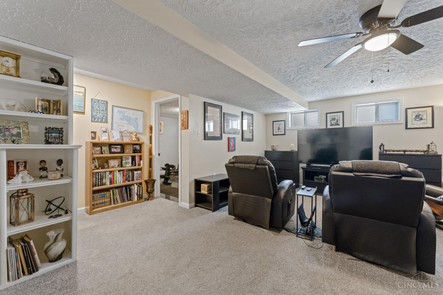 2280 Siesta Drive