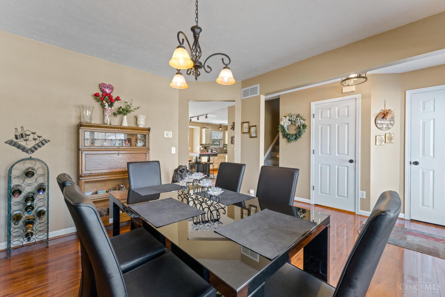 2280 Siesta Drive