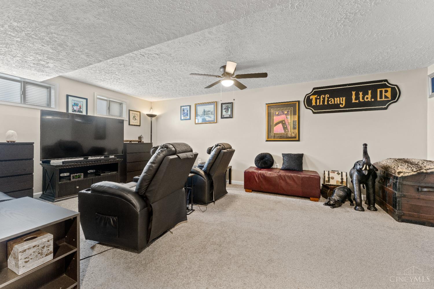 2280 Siesta Drive
