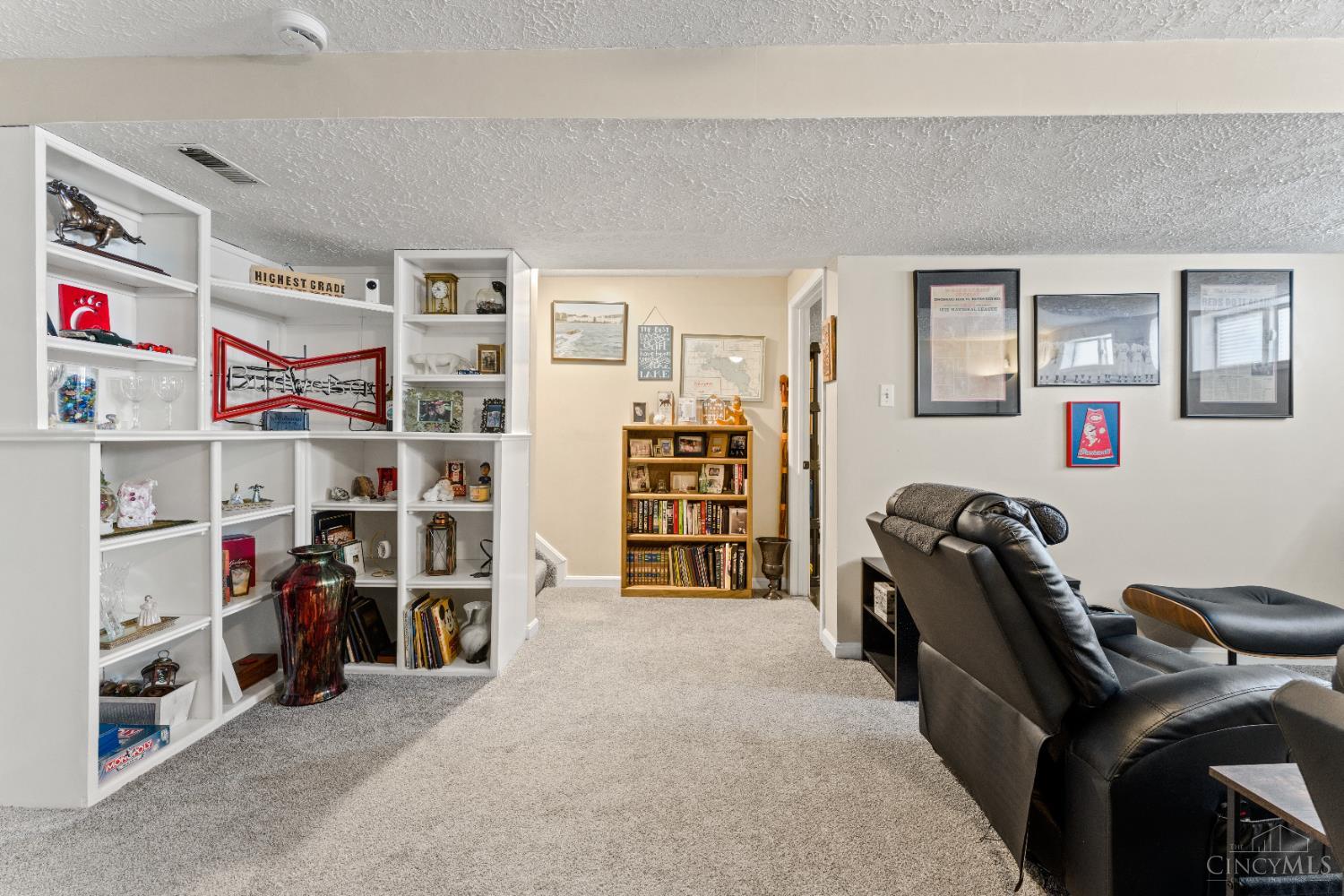 2280 Siesta Drive