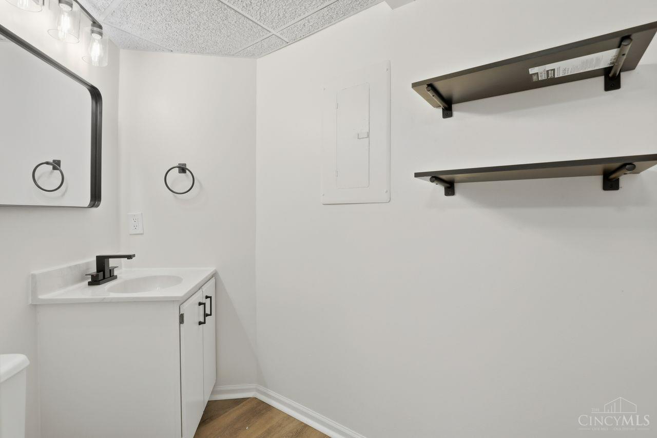 2121 Sutton Avenue 4C