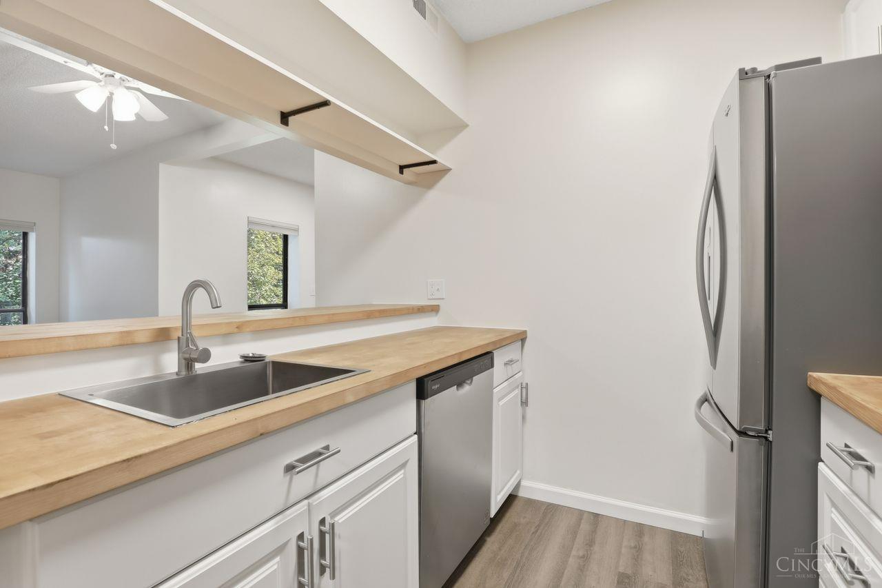 2121 Sutton Avenue 4C