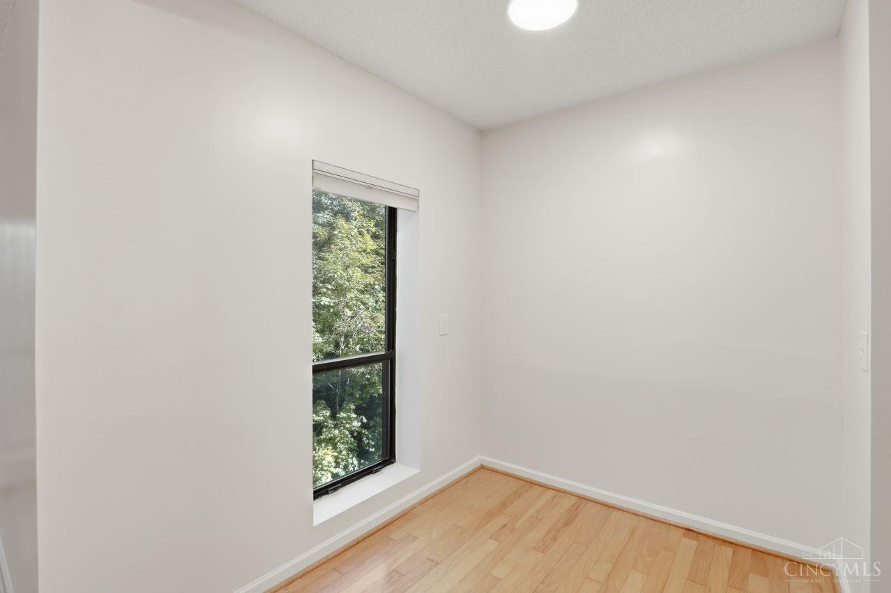 2121 Sutton Avenue 4C