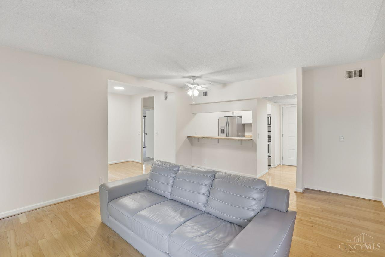 2121 Sutton Avenue 4C