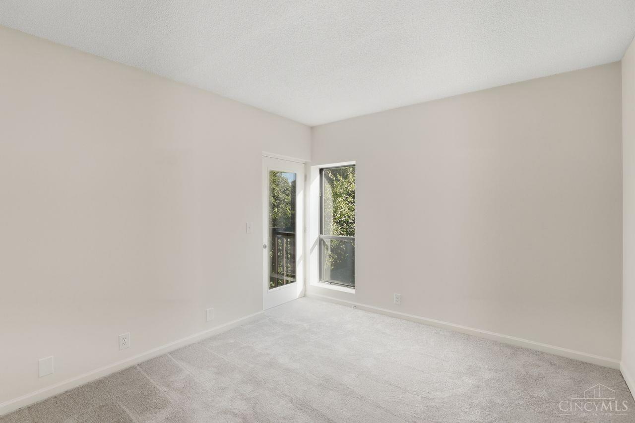 2121 Sutton Avenue 4C