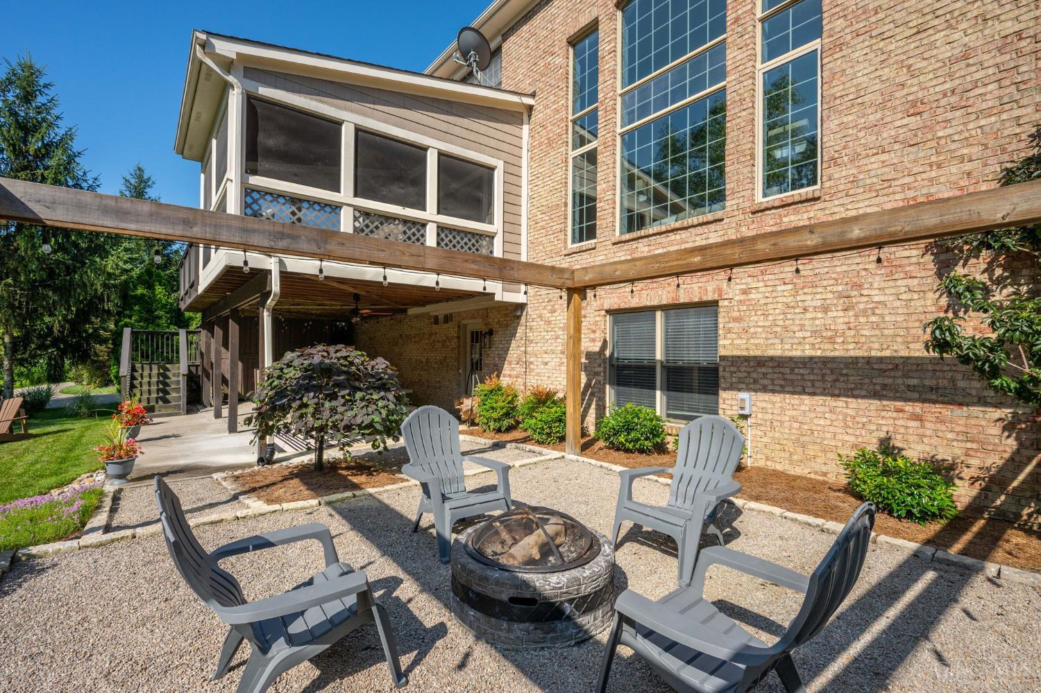 7097 Shawnee Hills Drive